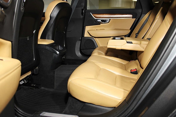 Volvo V90 14 of 27