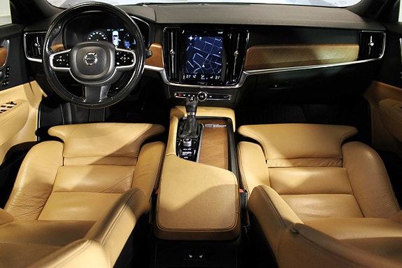 Volvo V90 11 of 27