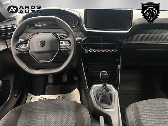 Peugeot 208 7 of 14