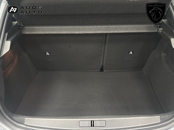 Peugeot 208 14 of 14