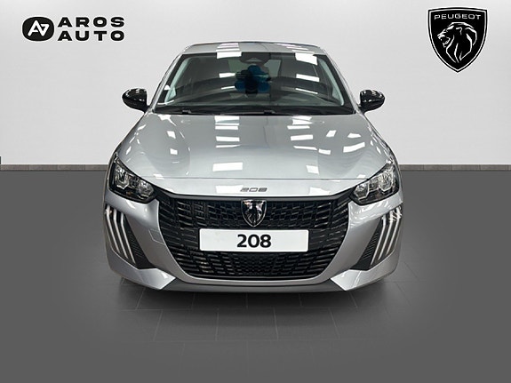 Peugeot 208 2 of 14