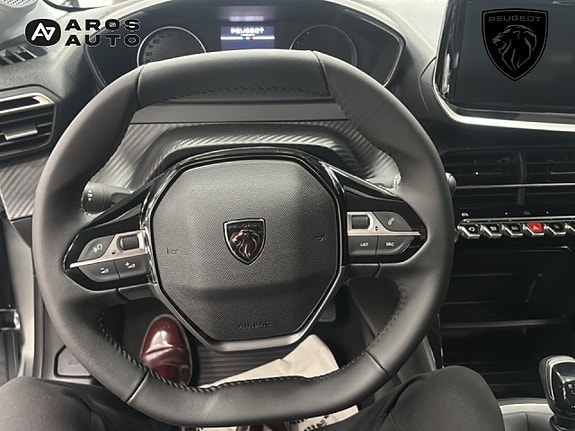 Peugeot 208 10 of 14