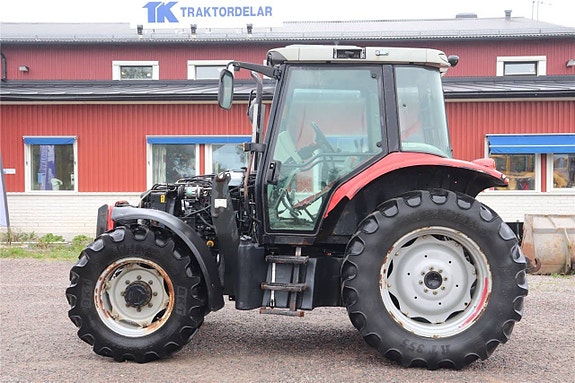Beg delar till  Massey Ferguson 5445