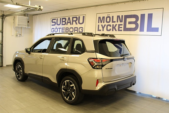 Subaru Forester 2 of 5
