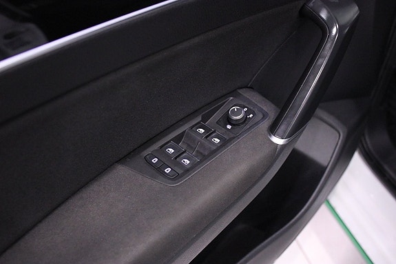 Volkswagen Touran 23 of 26
