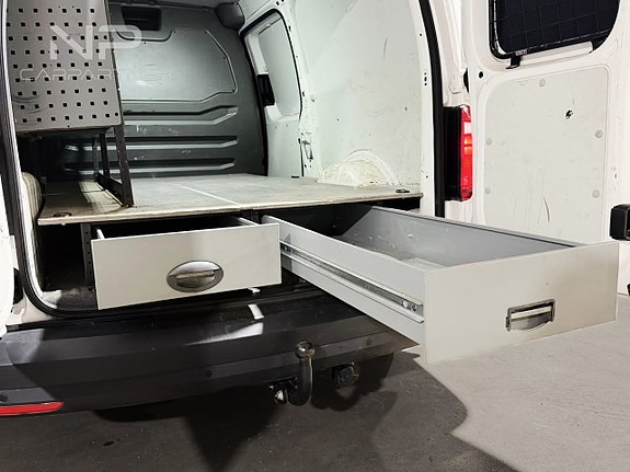 Volkswagen Caddy Maxi 14 of 24