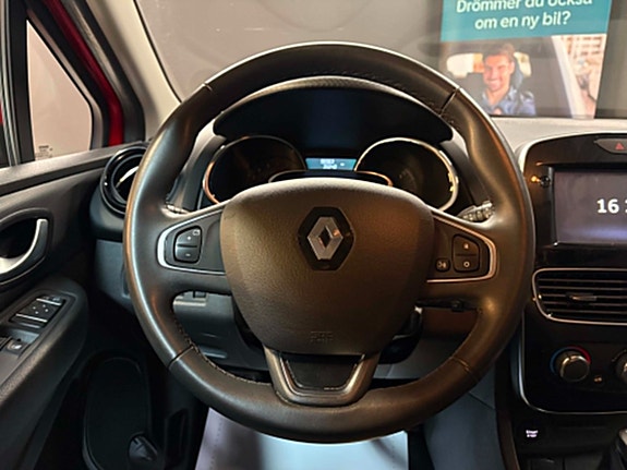 Renault Clio 13 of 15