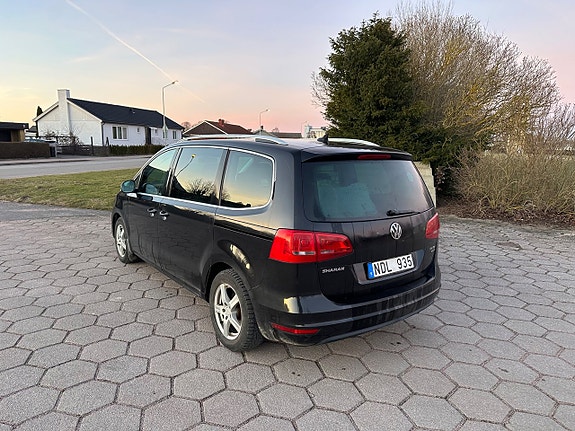 Volkswagen Sharan 3 of 14