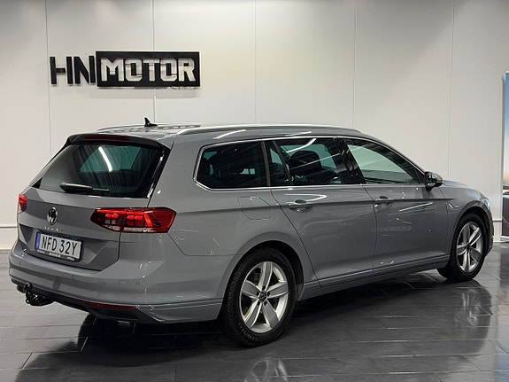 Volkswagen Passat 6 of 27