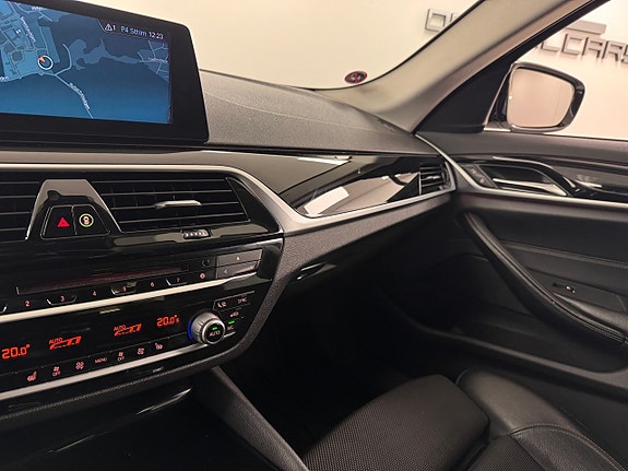 BMW 520 9 of 17
