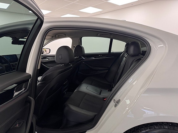 BMW 520 13 of 17