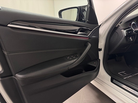 BMW 520 11 of 17