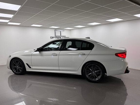 BMW 520 15 of 17