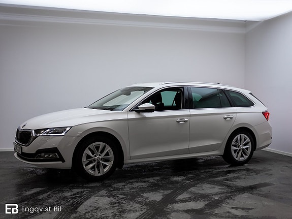 Skoda Octavia 2 of 5