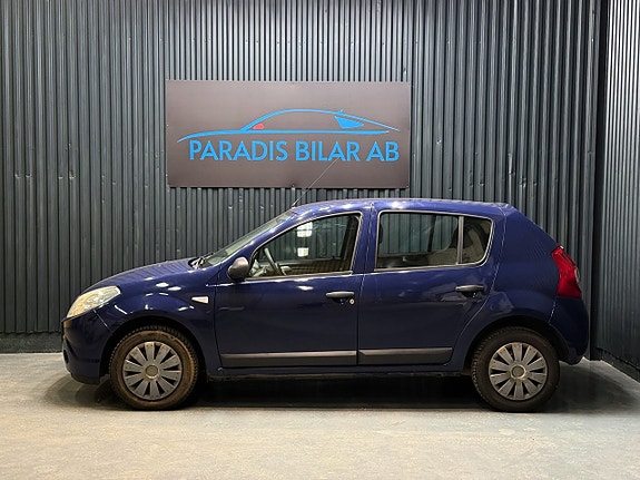 Dacia Sandero 2 of 5