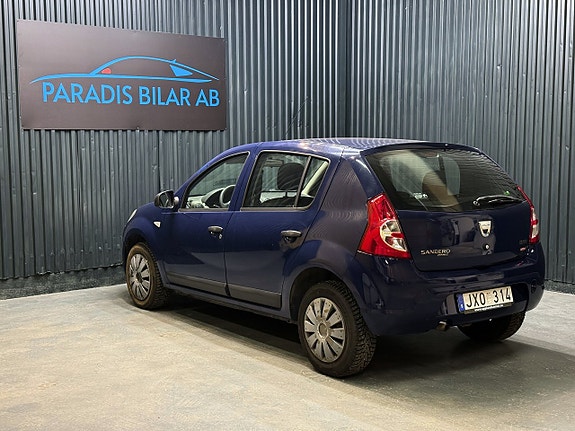 Dacia Sandero 3 of 5