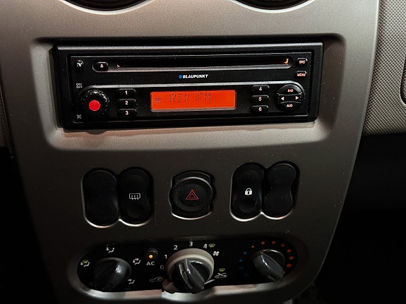 Dacia Sandero 19 of 22