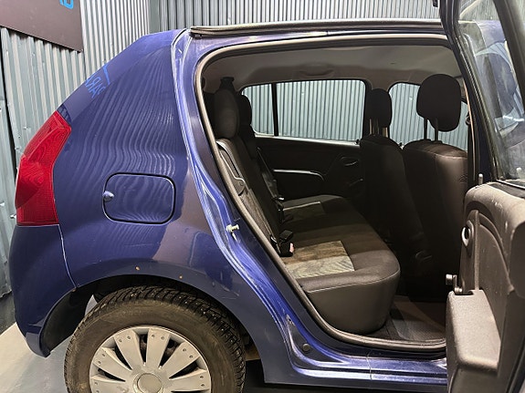 Dacia Sandero 14 of 22