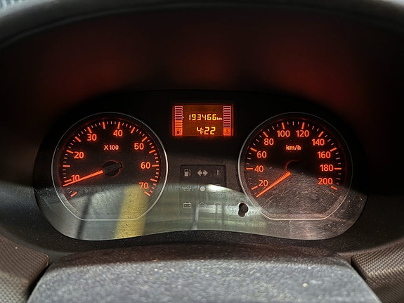 Dacia Sandero 18 of 22