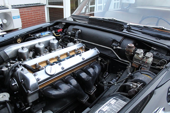 Jaguar Mark X 10 of 23