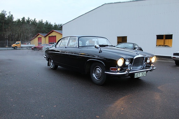 Jaguar Mark X 12 of 23