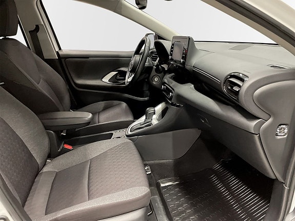 Toyota Yaris 10 of 11