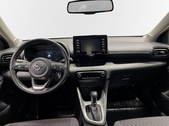 Toyota Yaris 8 of 11