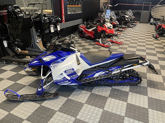 Yamaha Sidewinder XTX 141 SE -17