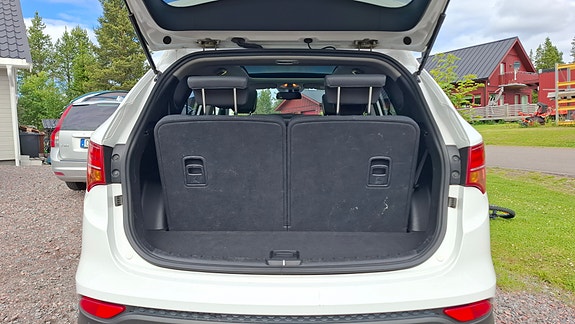 Hyundai Santa Fe 11 of 12