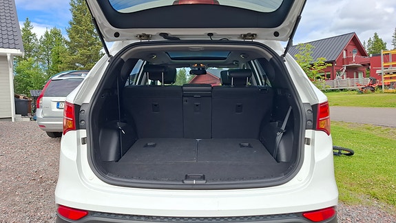Hyundai Santa Fe 10 of 12