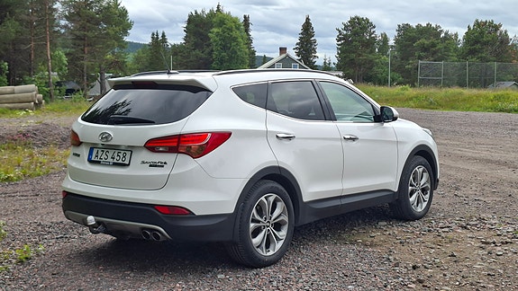 Hyundai Santa Fe 3 of 12