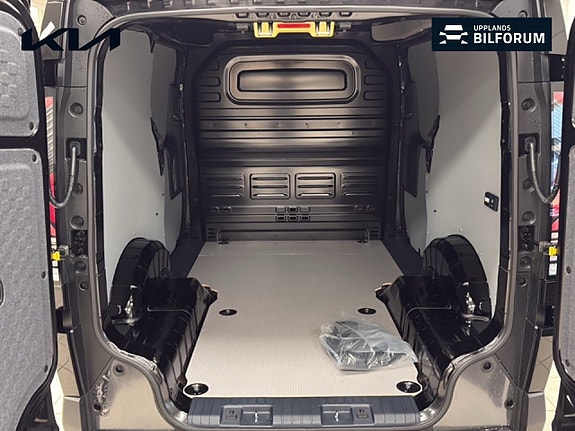 Kia PV5 14 of 17