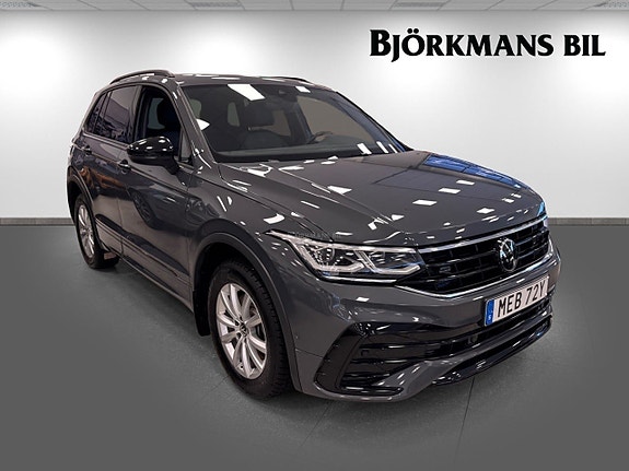 Volkswagen Tiguan 3 of 25