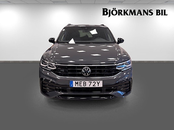 Volkswagen Tiguan 2 of 25