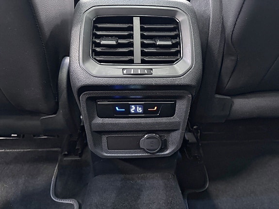 Volkswagen Tiguan 19 of 25