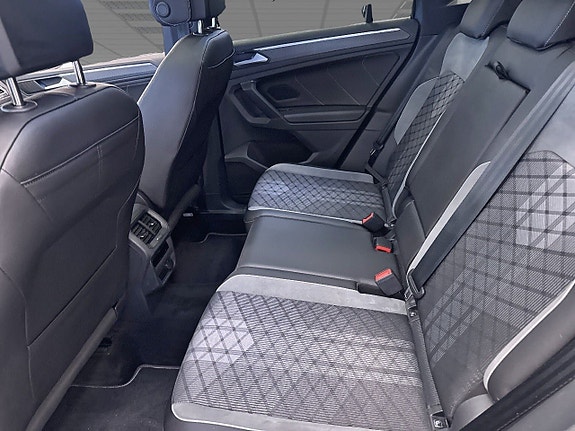 Volkswagen Tiguan 9 of 25