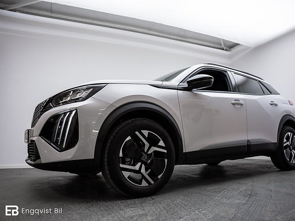 Peugeot 2008 3 of 5