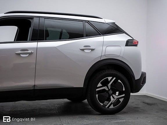 Peugeot 2008 4 of 5