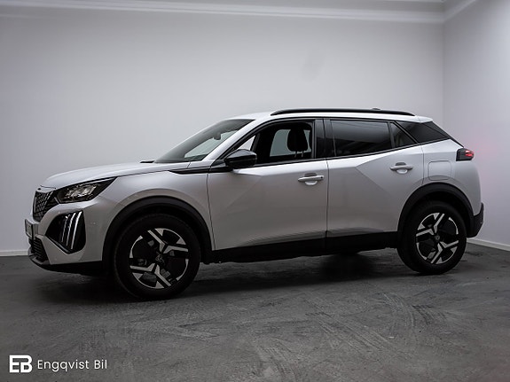Peugeot 2008 2 of 5