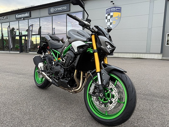 Kawasaki Z900 SE - Köp Online 2 of 14