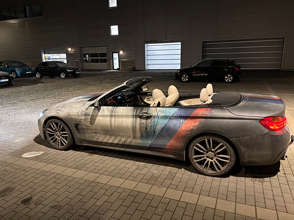 BMW 420i 3 of 5