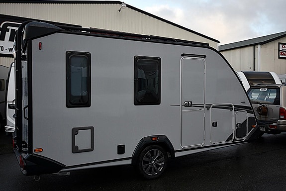 Knaus 480 QL Sport & Fun Black Selection, Dubbelbädd 21 of 27