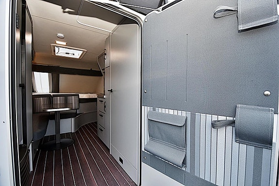 Knaus 480 QL Sport & Fun Black Selection, Dubbelbädd 12 of 27