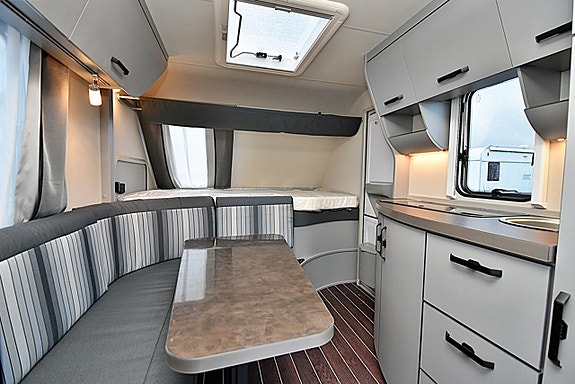Knaus 480 QL Sport & Fun Black Selection, Dubbelbädd 15 of 27