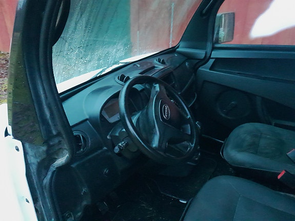 Microcar pickup 4 of 4