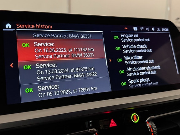BMW 330i 23 of 27