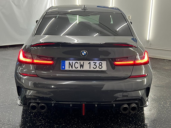 BMW 330i 6 of 27