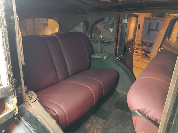 Packard Custom Eight Touring 12 of 18