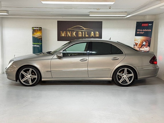 Mercedes-Benz E280 5 of 30