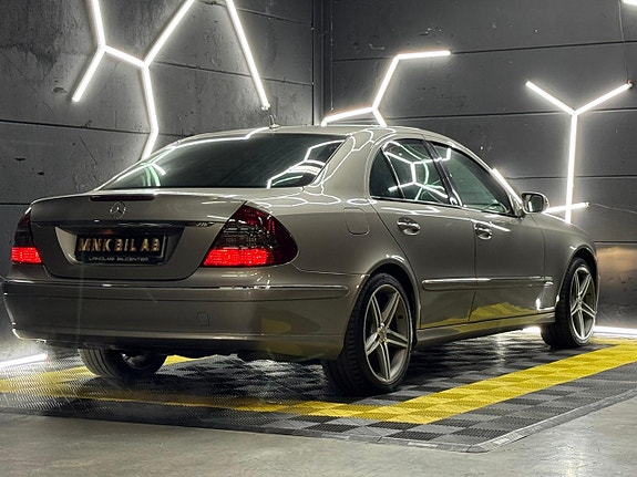 Mercedes-Benz E280 6 of 28